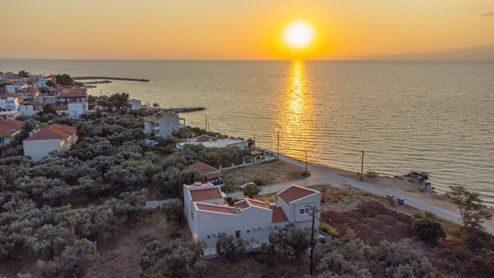 Yalos Beach Maisonettes Скала Сотирос Екстериор снимка