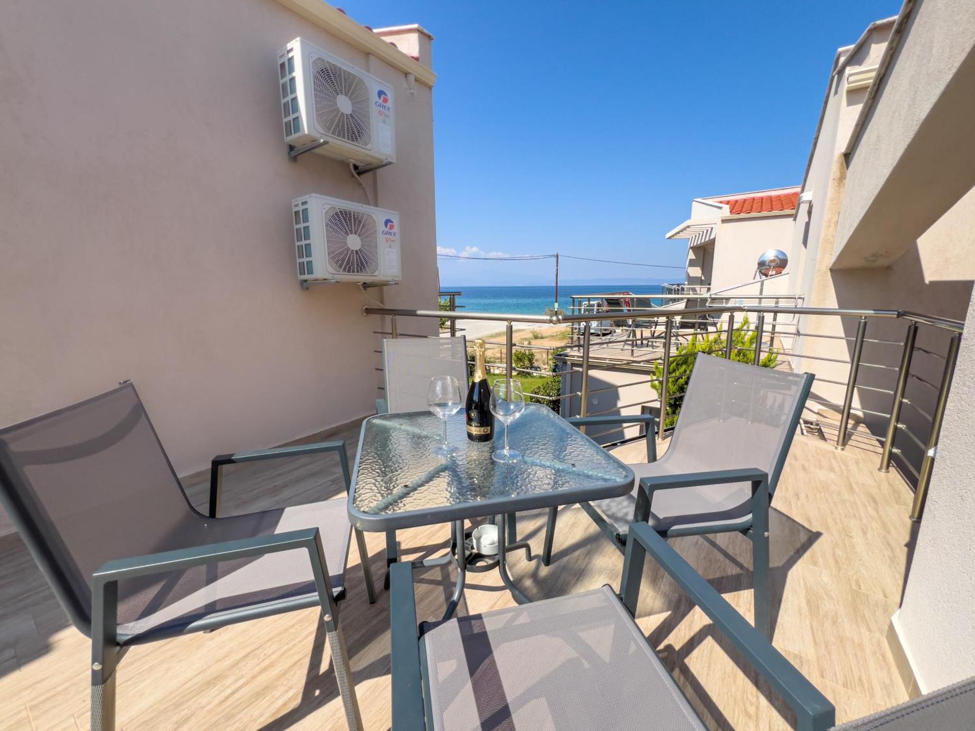 Yalos Beach Maisonettes Скала Сотирос Екстериор снимка